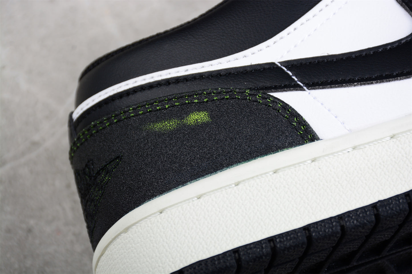 Air Jordan 1 Low SE 'Vintage Panda DO8244-003 - Best Reps Website 2025