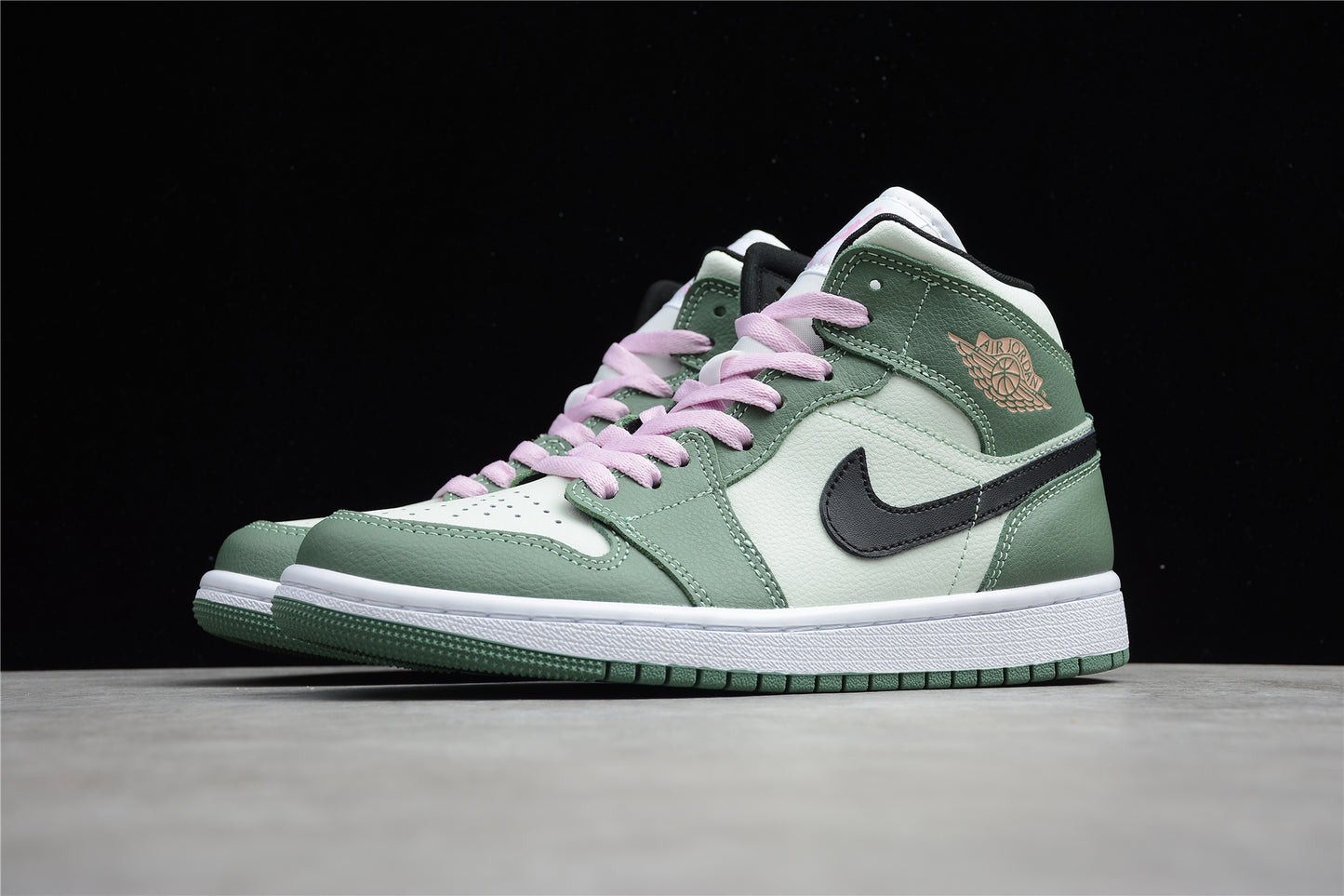 Air Jordan 1 Mid SE "Dutch Green"