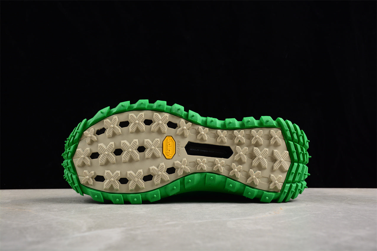 Moncler Trailgrip Beige Green