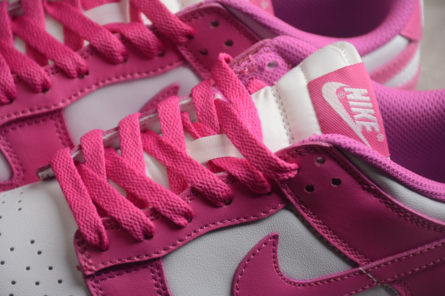 Nike Dunk Low "Laser Fuchsia Pink"