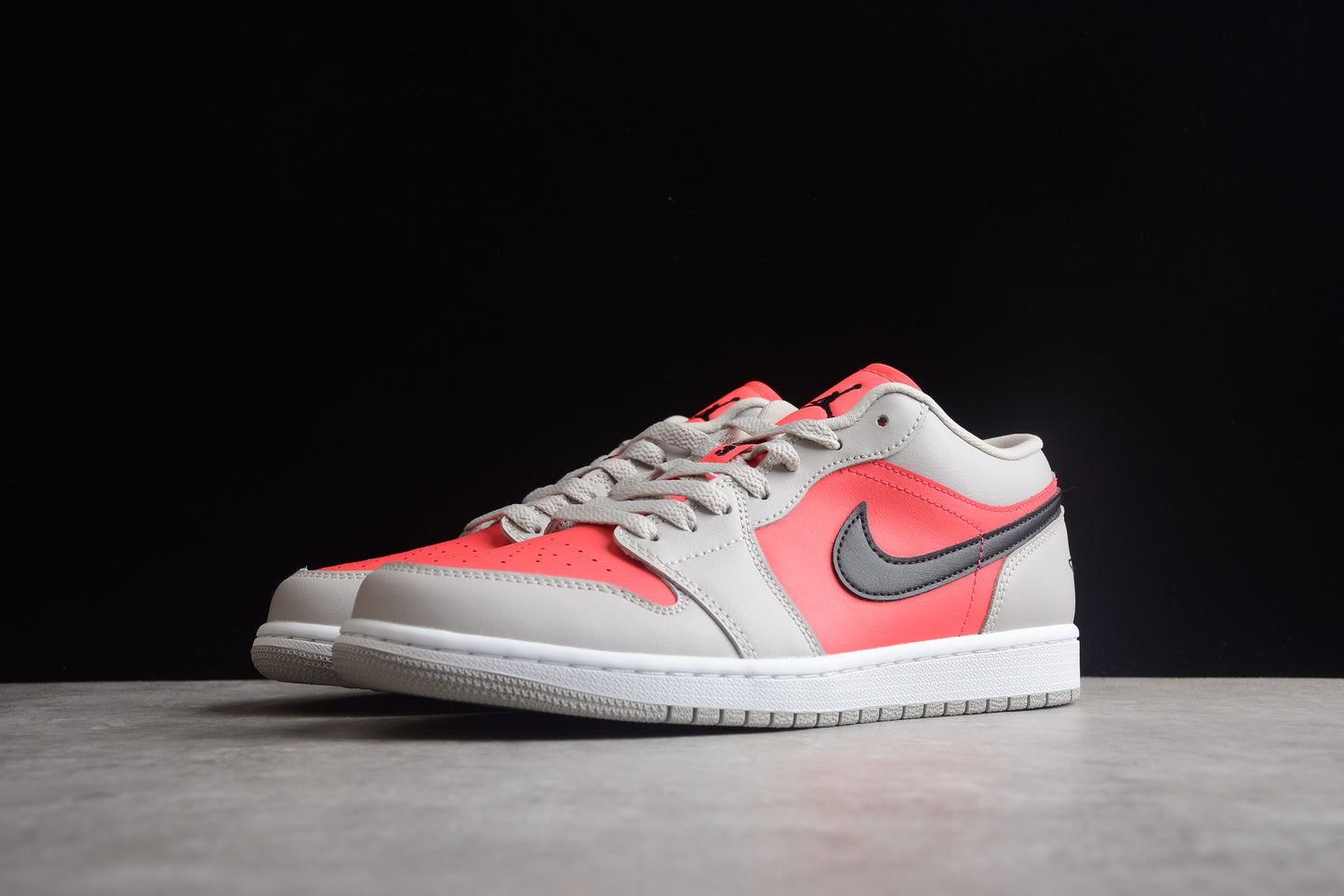 Nike Air Jordan 1 Retro Low ‘Light Iron Ore/Siren Red’