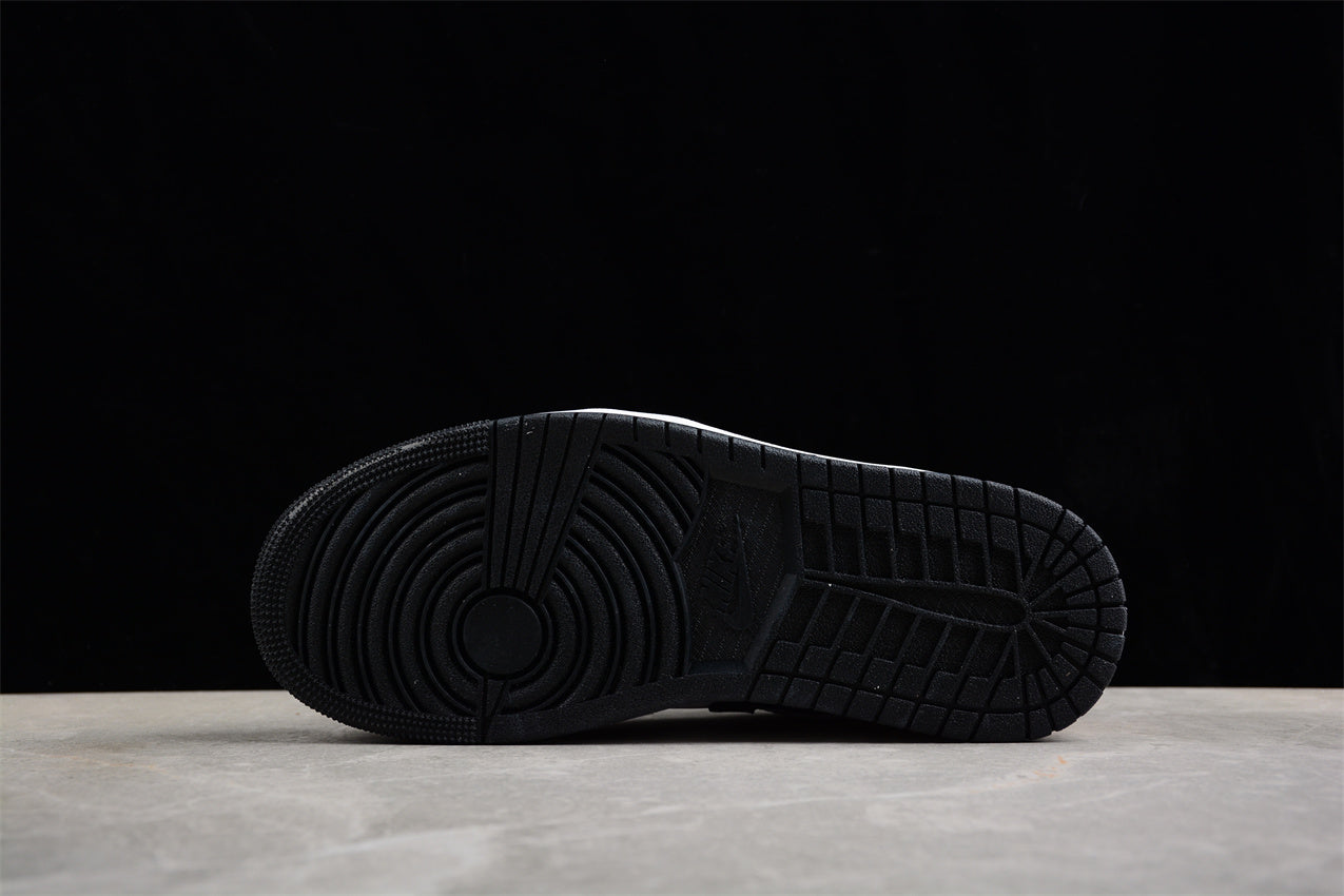 Nike Air Jordan 1 Low SE "Flight Club" - Best Reps Website 2025