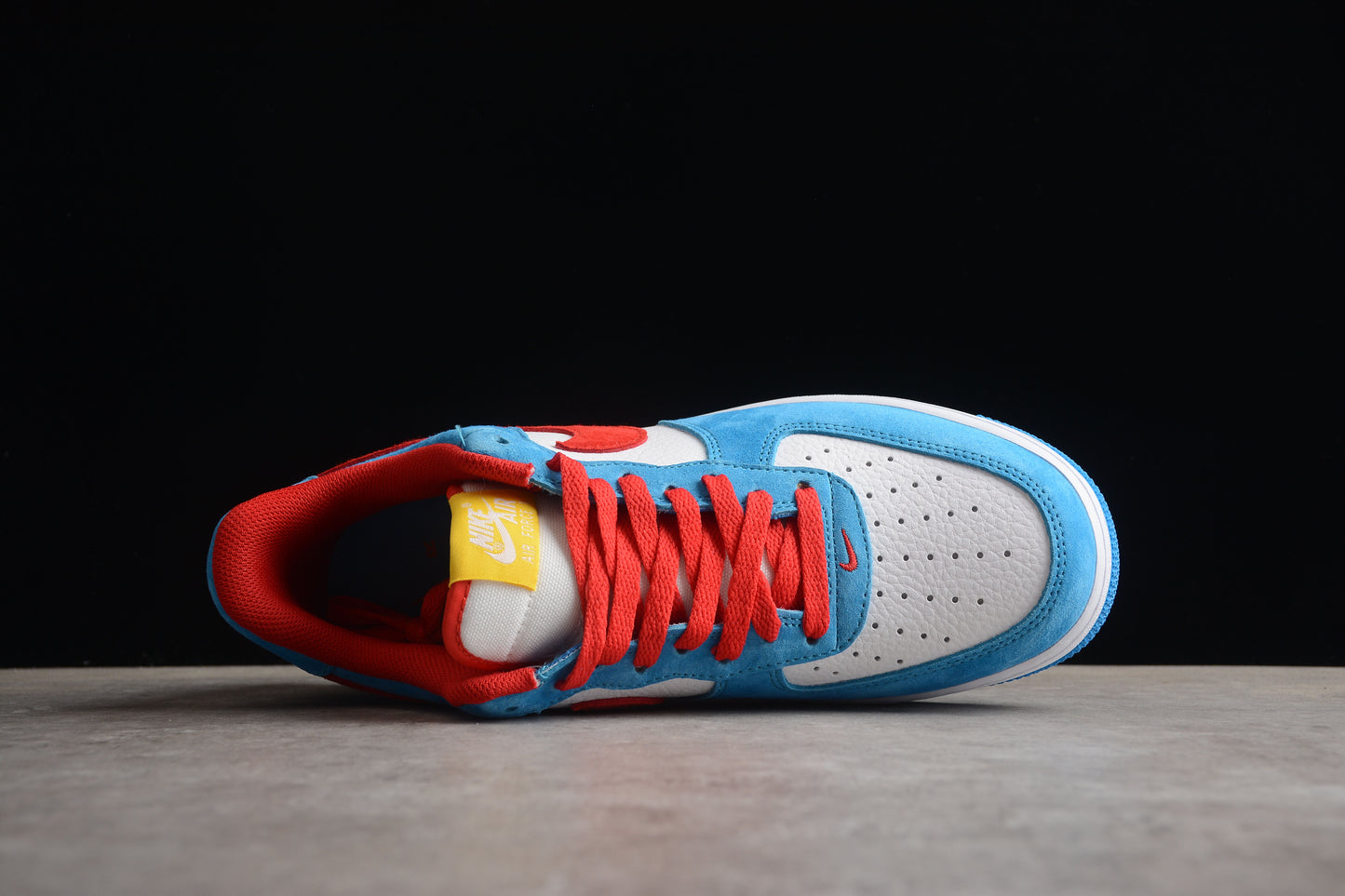 Nike Air Force 1 Low '07 LV8 "Doraemon"