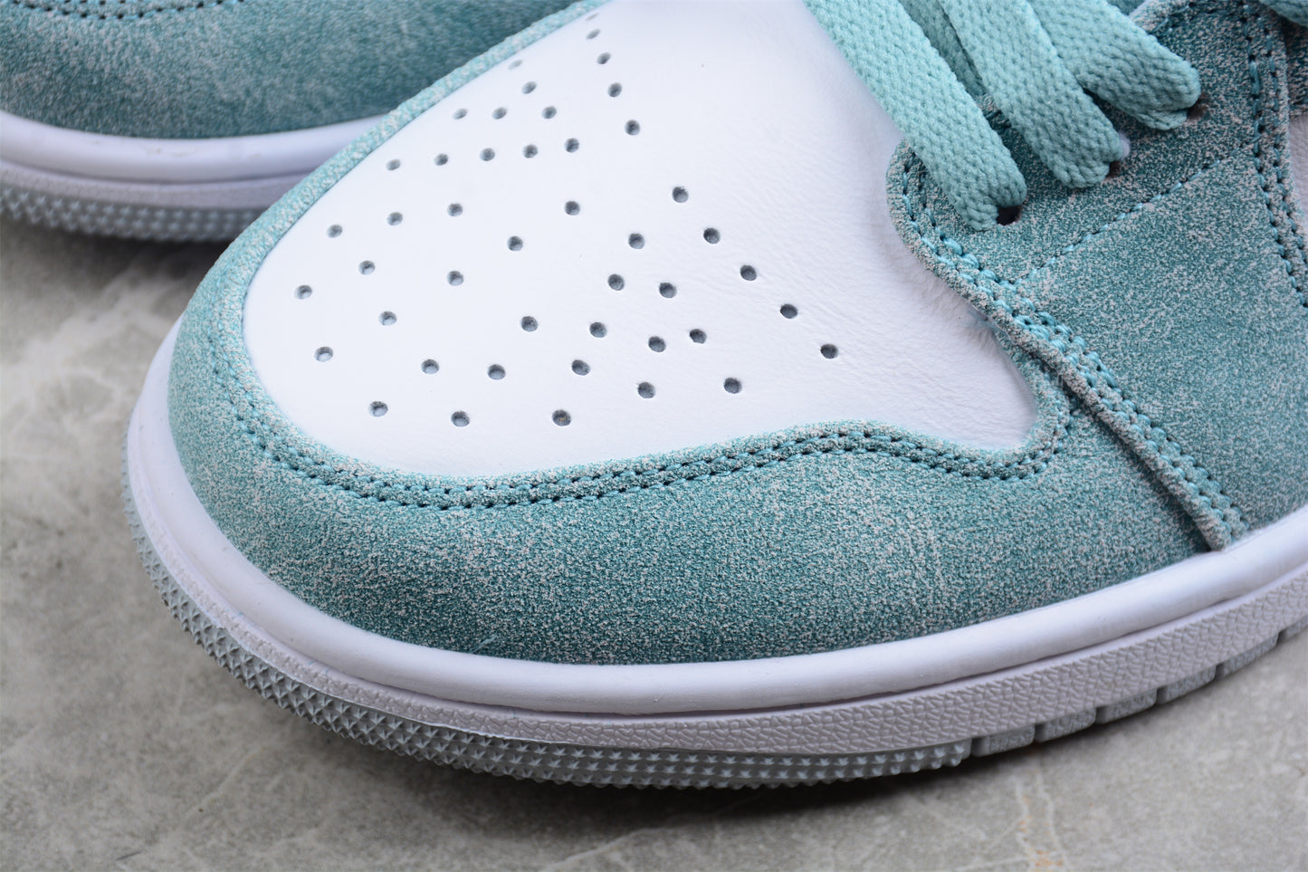 Air Jordan 1 Low "New Emerald" DN3705-301 - Best Reps Website 2025