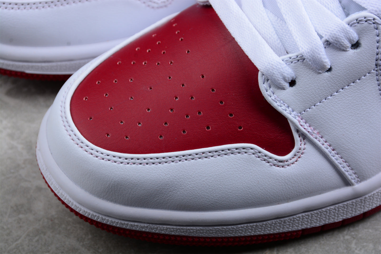 Air Jordan 1 Mid 'Reverse Chicago' - Best Reps Website 2025
