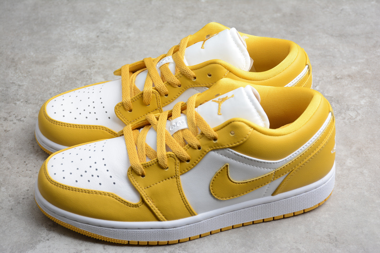 Air Jordan 1 Low Pollen 553560-171 - Best Reps Website 2025