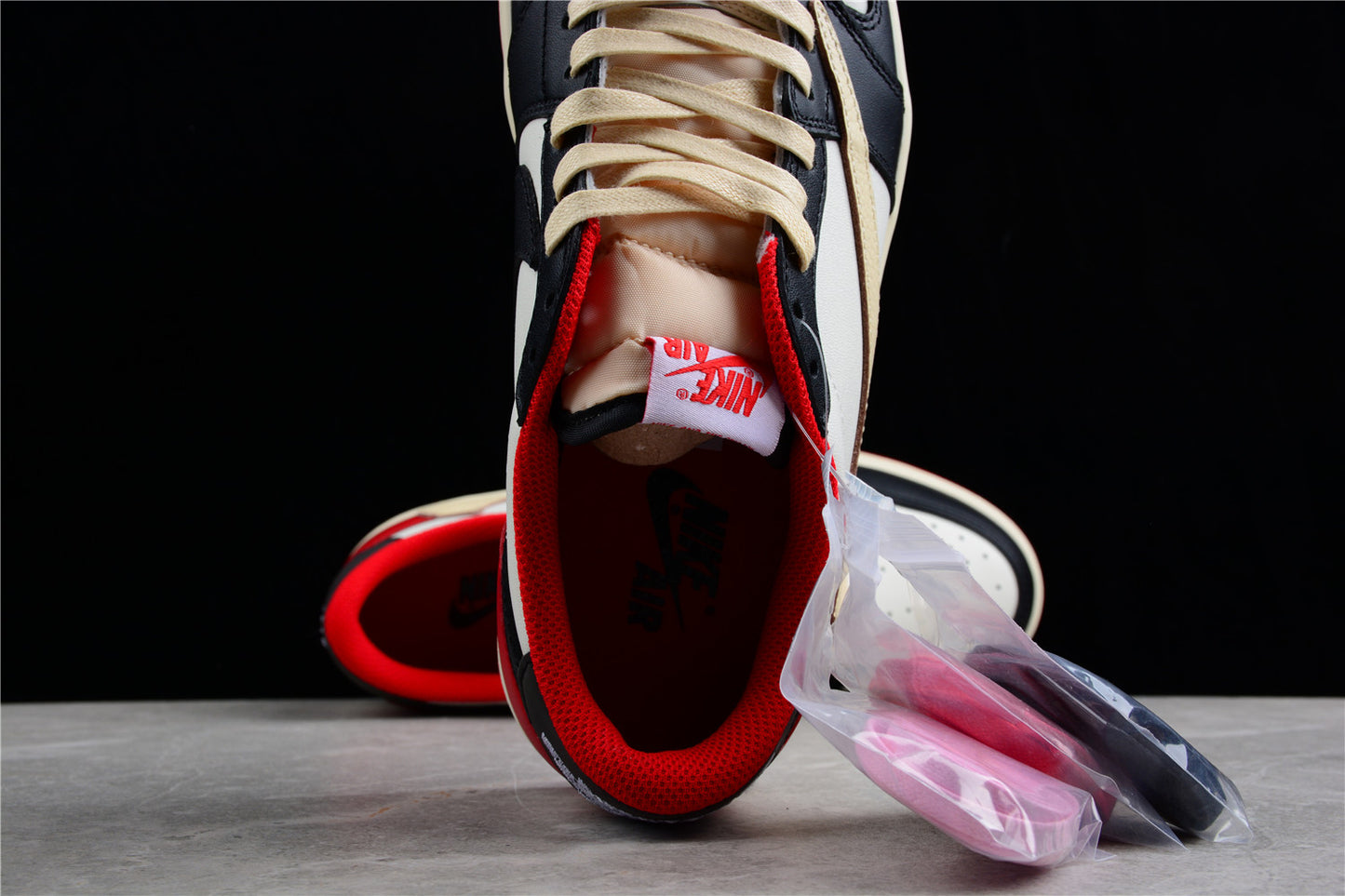 Travis Scott x Fragment x Air Jordan 1 Low DM7866-140 - Best Reps Website 2025