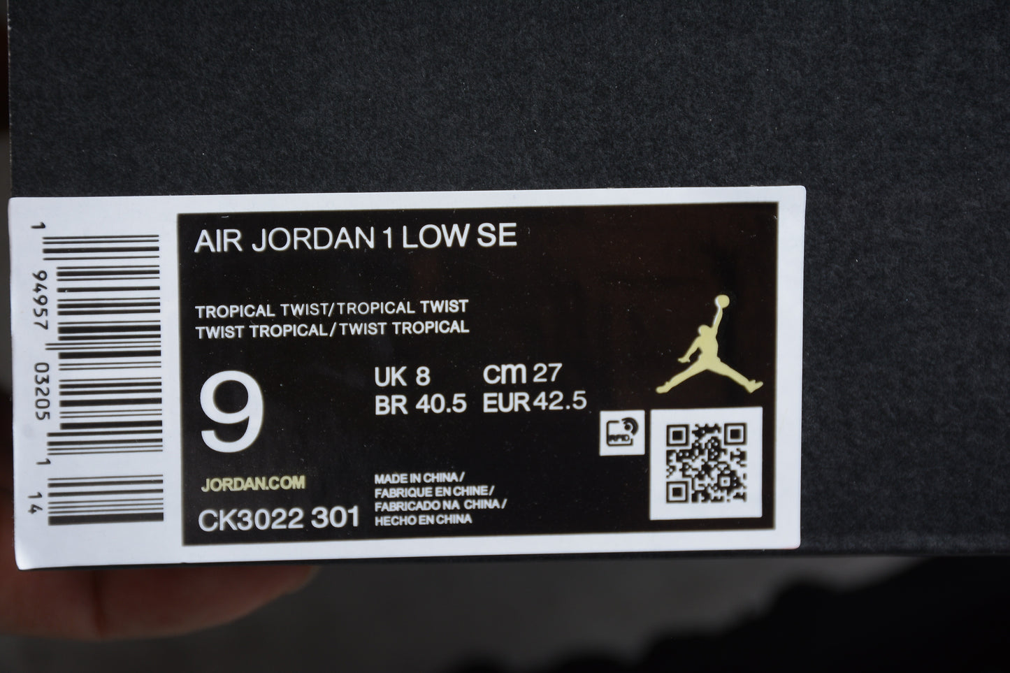 Air Jordan 1 Low SE "Tropical Twist"
