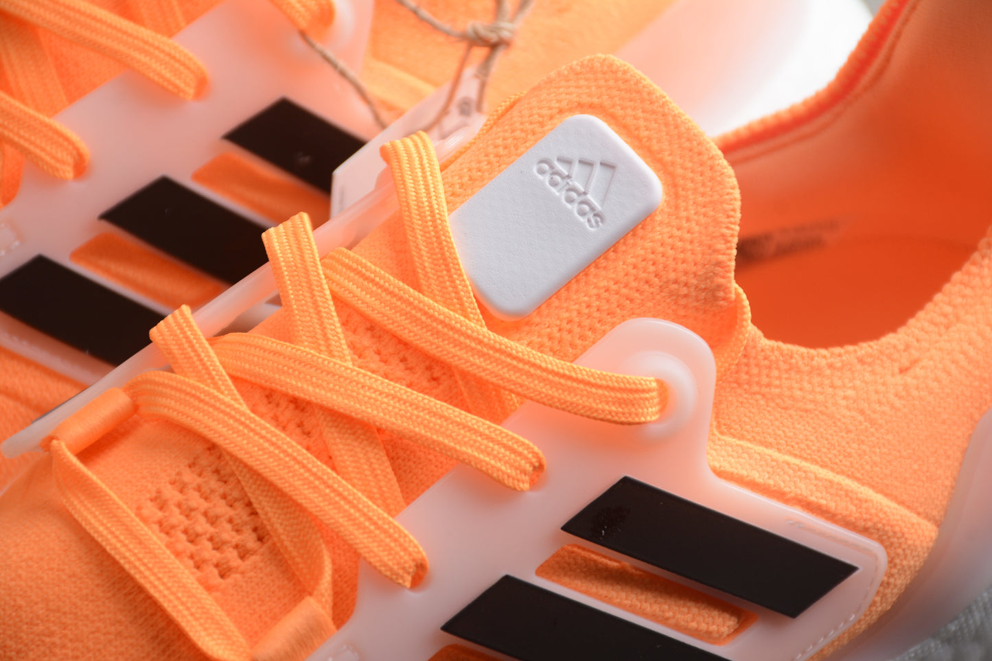 adidas UltraBoost 22 ‘Flash Orange’ .