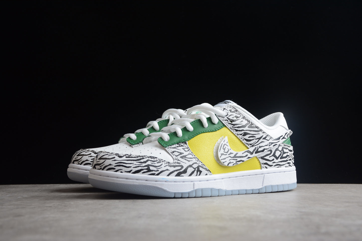 Nike SB Dunk Low "Doernbecher 2022"