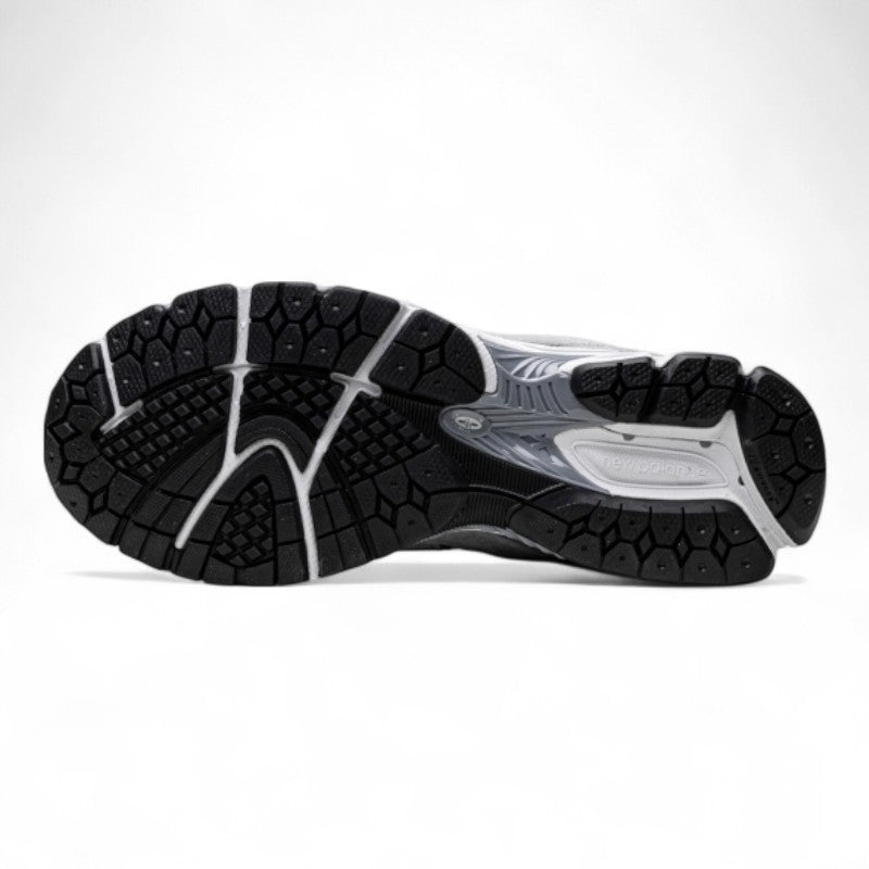New Balance 2002R “Steel/Lead/Orca”