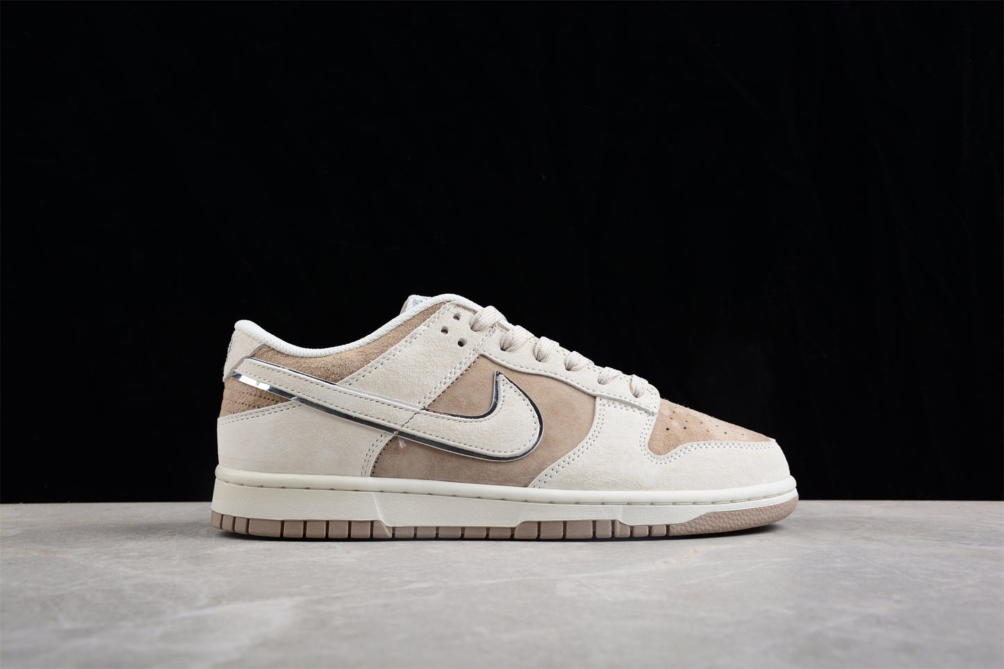 Otomo Katsuhiro x Nike SB Dunk Low "Steamboy OST" Grey/Light Brown 