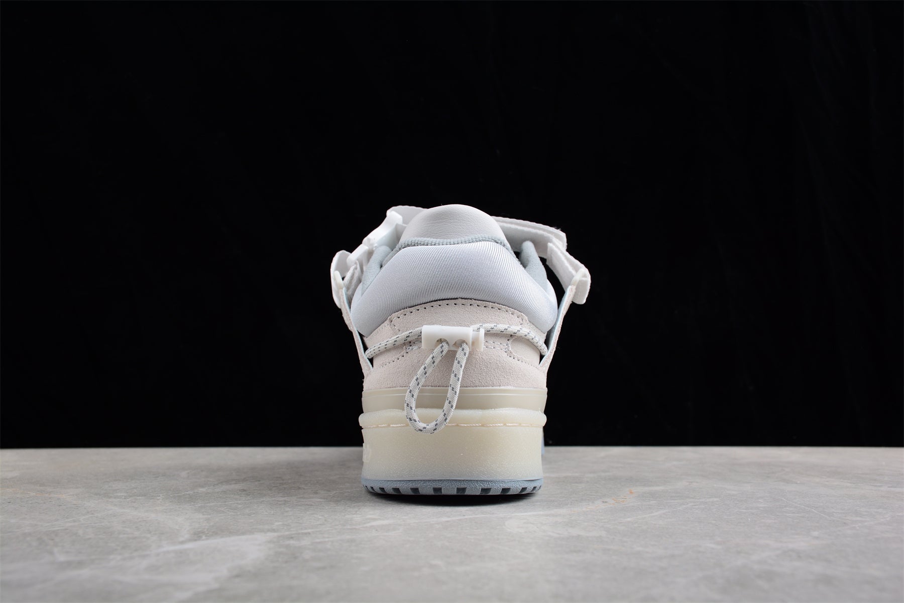  adidas Forum Low x Bad Bunny "Last Forum" 