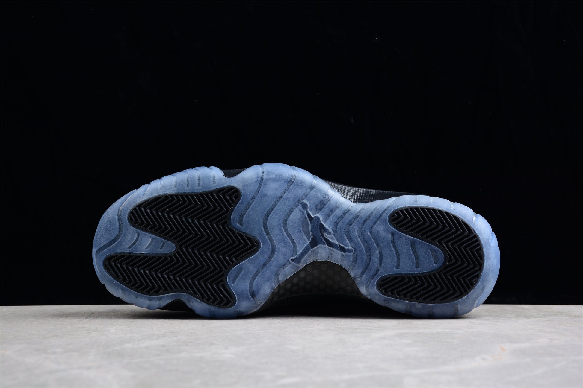 Air Jordan 11“Cap and Gown” - Best Reps Website 2025
