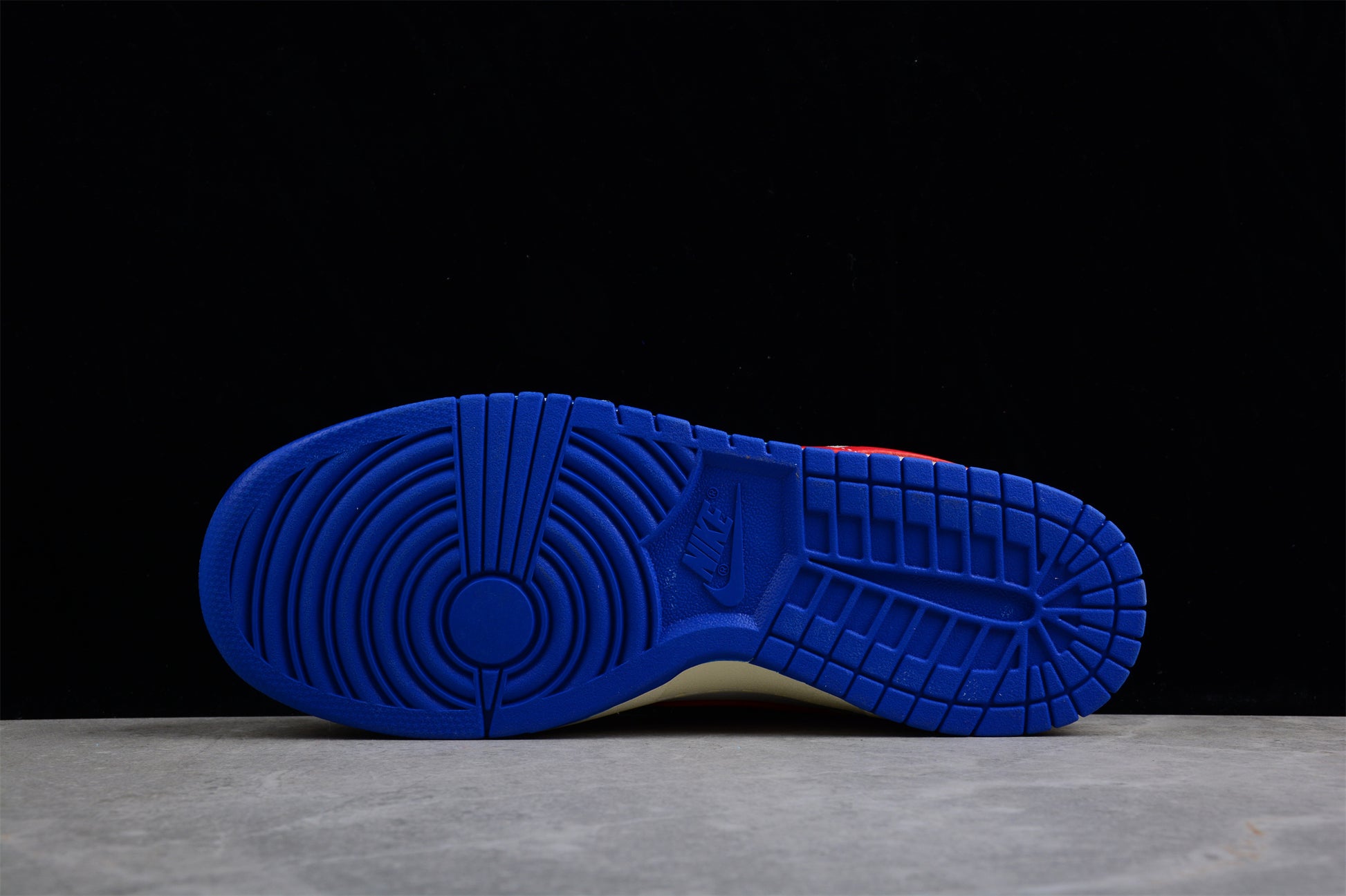  Nike SB Dunk Low Pro "Matte Silver Varsity Royal" 
