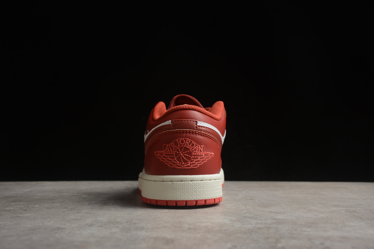 Air Jordan 1 Low SE "Dune Red"