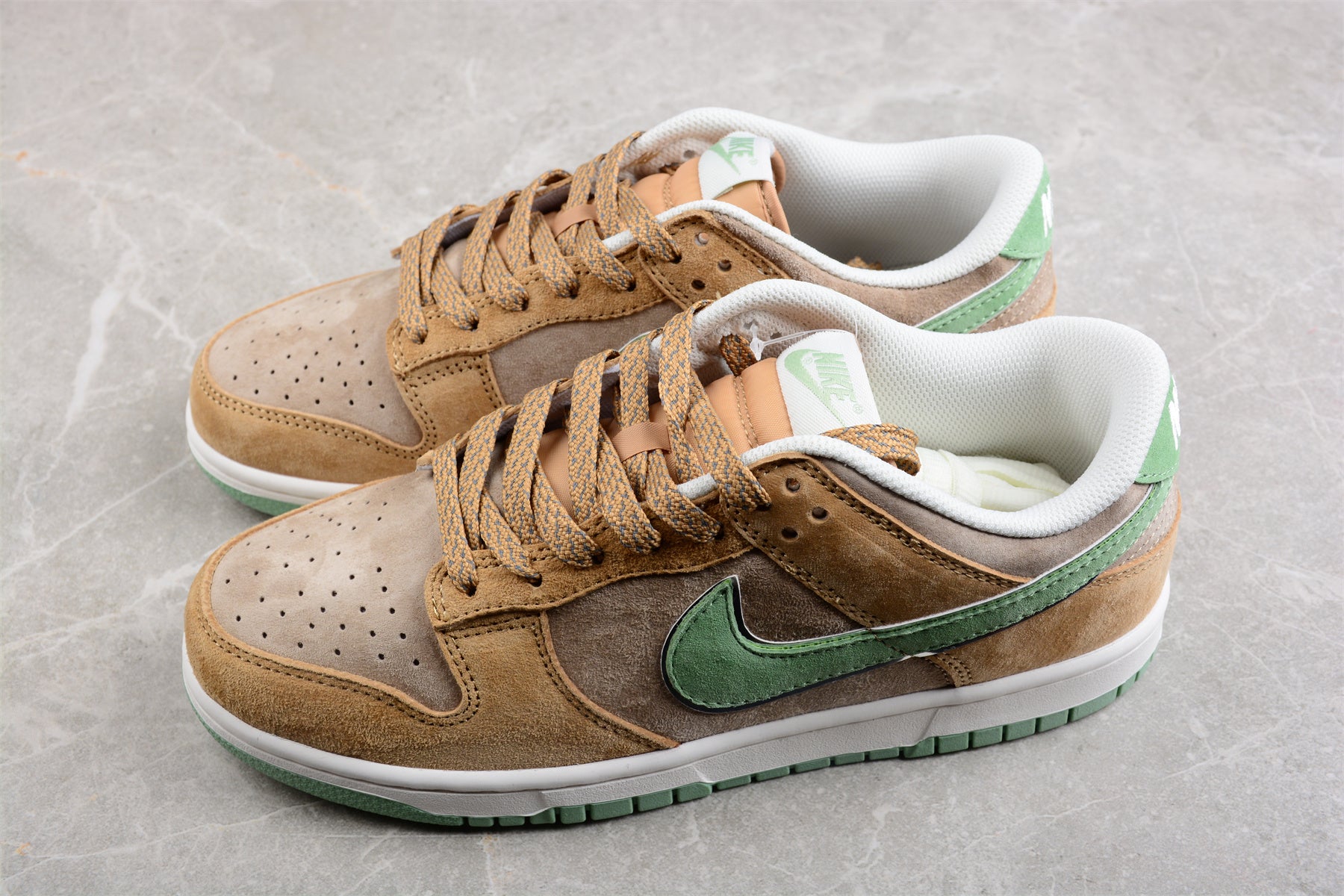 Otomo Katsuhiro x Nike SB Dunk Low "Steamboy OST" Khaki/Green - Best Reps Website 2025