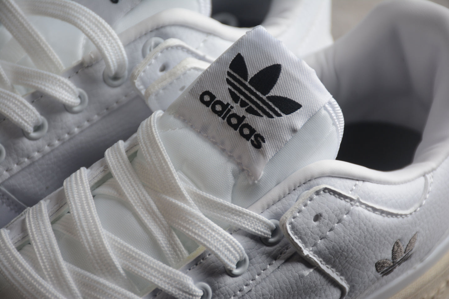 adidas Forum 84 Low ADV "No Stripes White"