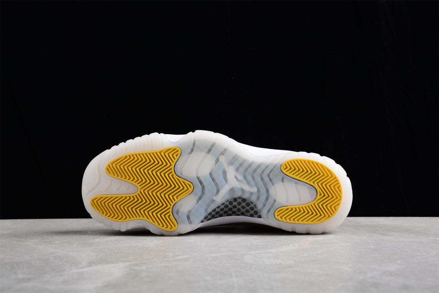 Air Jordan AJ11 Low SE "Yellow Snakeskin" - Best Reps Website 2025