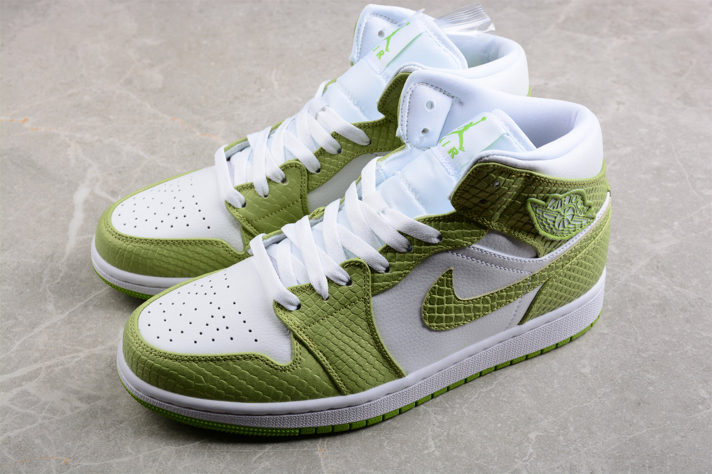 Nike Air Jordan 1 Mid SE "Green Python" - Best Reps Website 2025