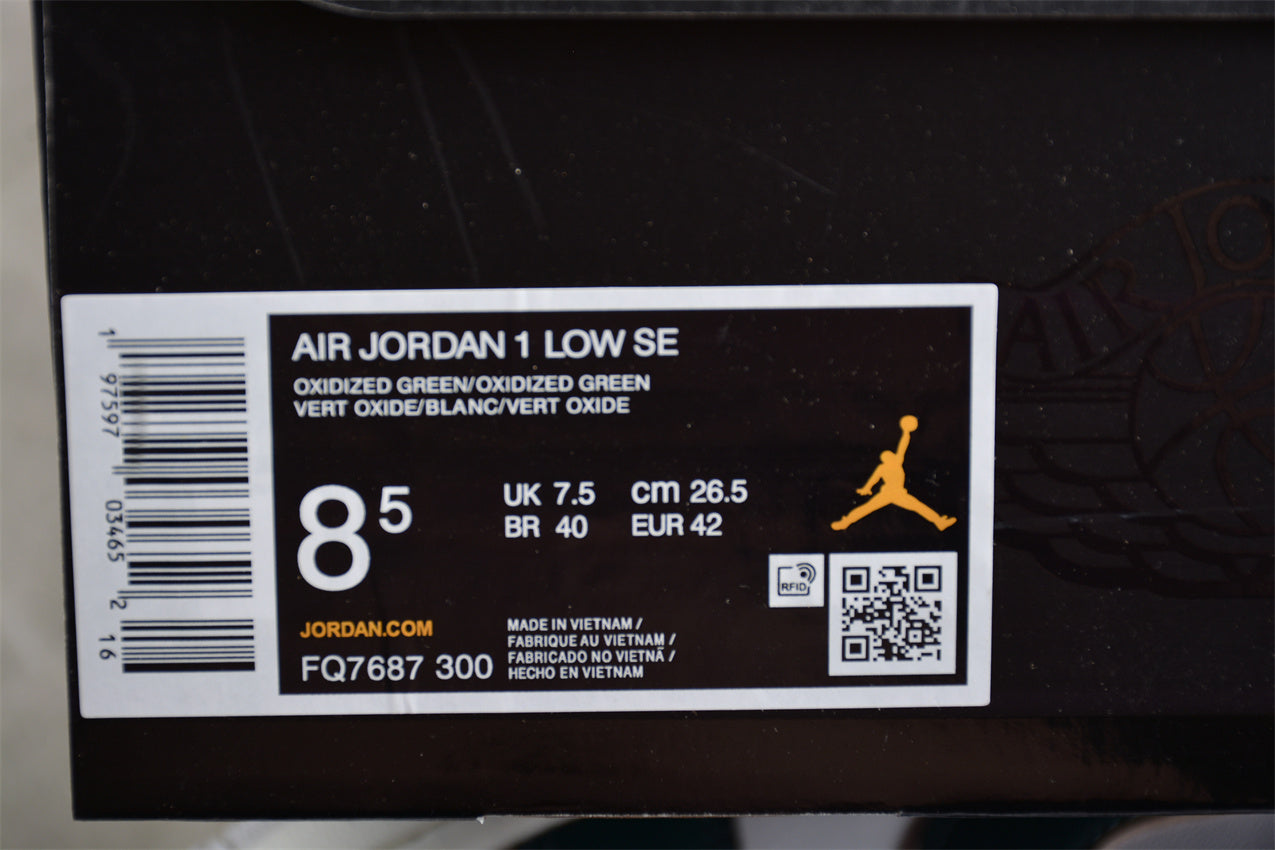 Air Jordan 1 Low SE "Oxidized Green"