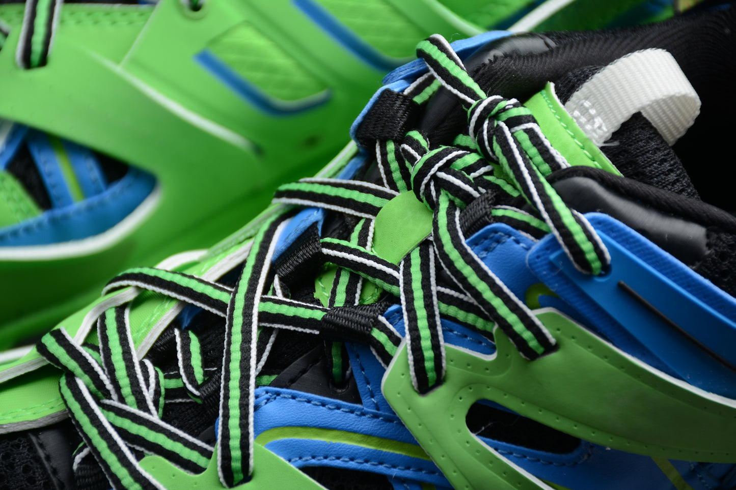  Balenciaga Track Low Sneakers in Blue/Green 