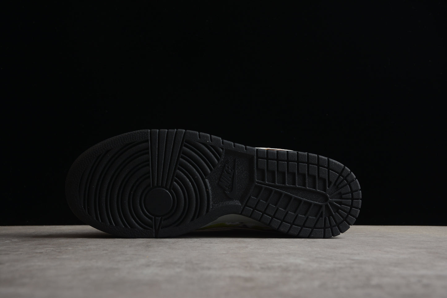 Nike SB Dunk Low x HUF “Wait, What!?” Friends &amp; Family - Best Reps Website 2025