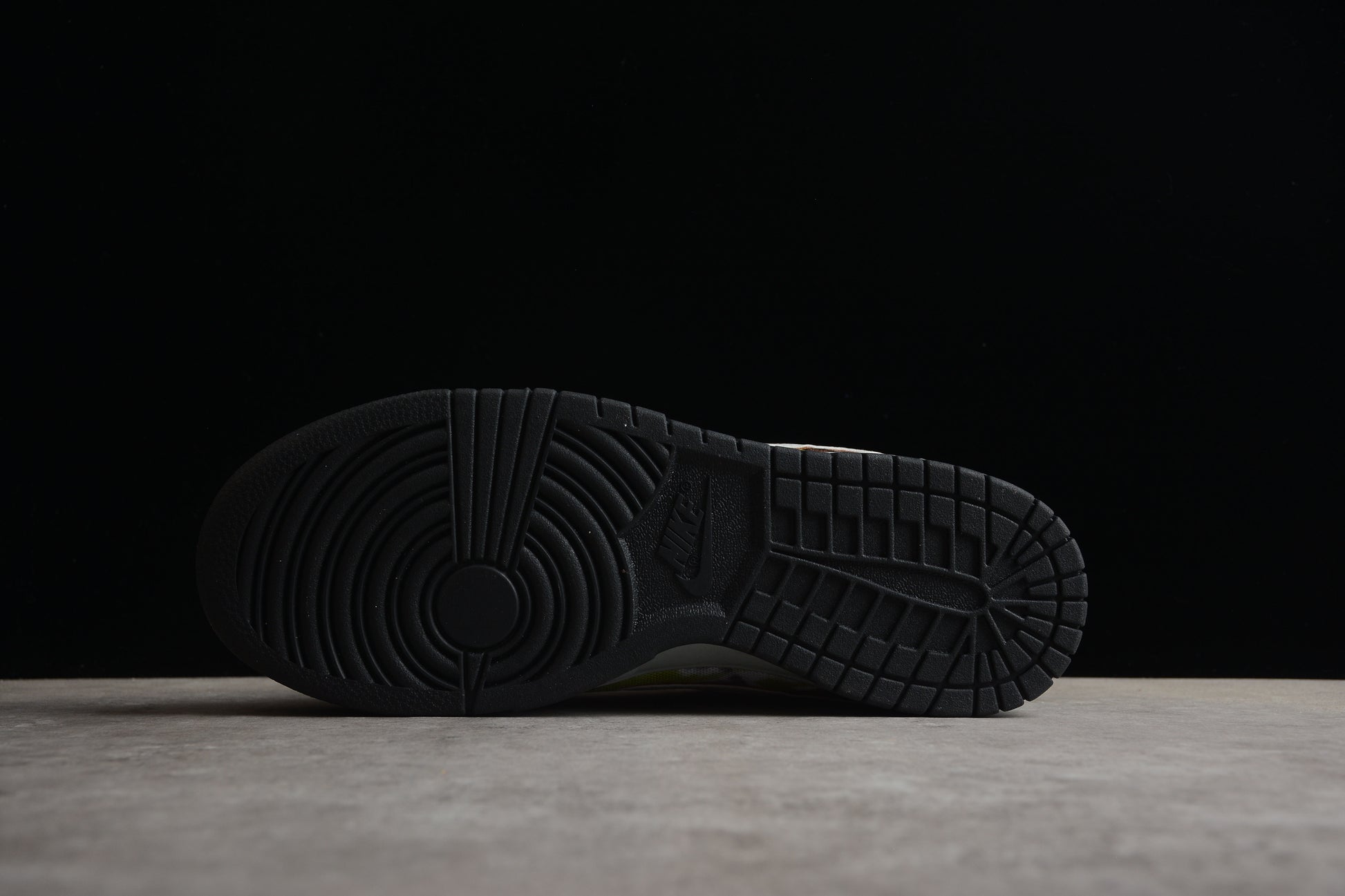 Nike SB Dunk Low x HUF “Wait, What!?” Friends &amp; Family - Best Reps Website 2025