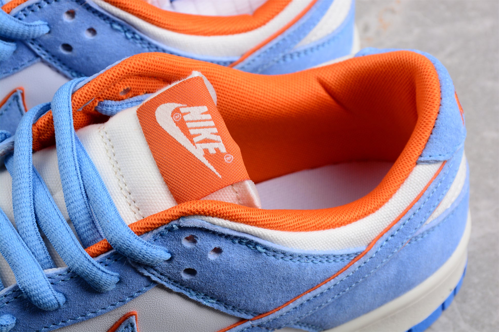 Otomo Katsuhiro x Nike SB Dunk Low "Steamboy OST" Blue