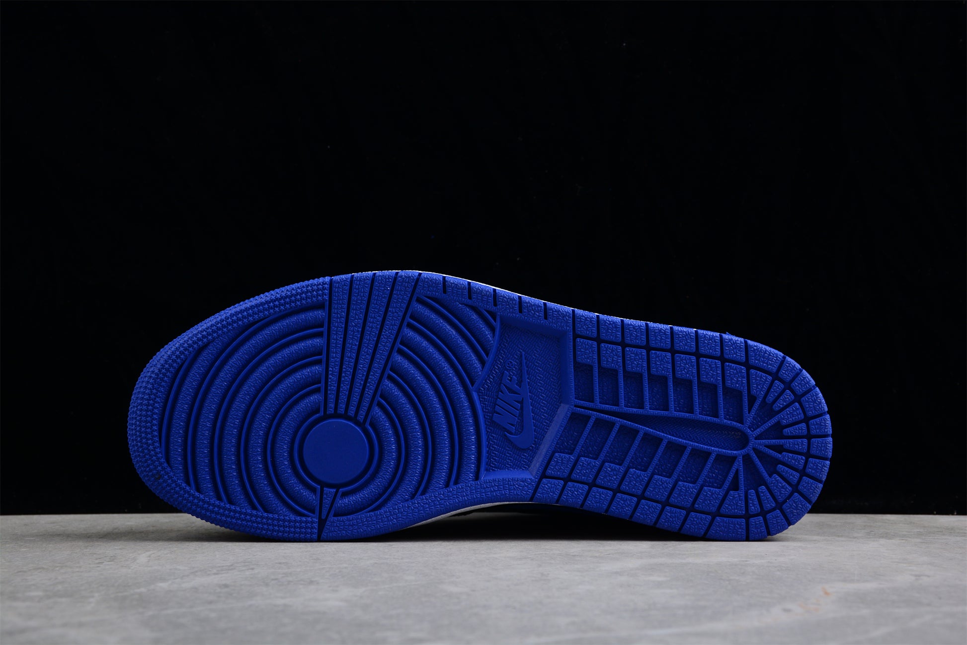 Nike Air Jordan 1 High – Patent Royal - Best Reps Website 2025