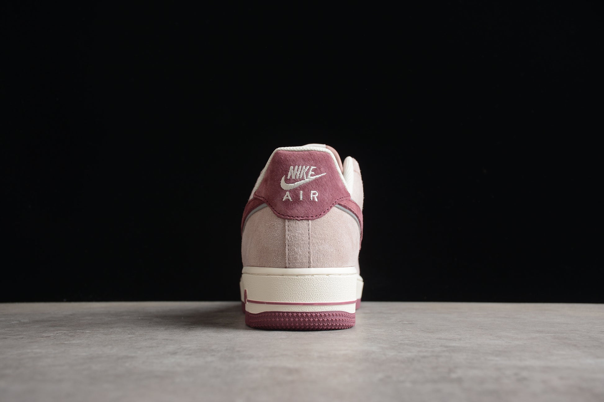 Nike Air Force 1 x Otomo Katsuhiro