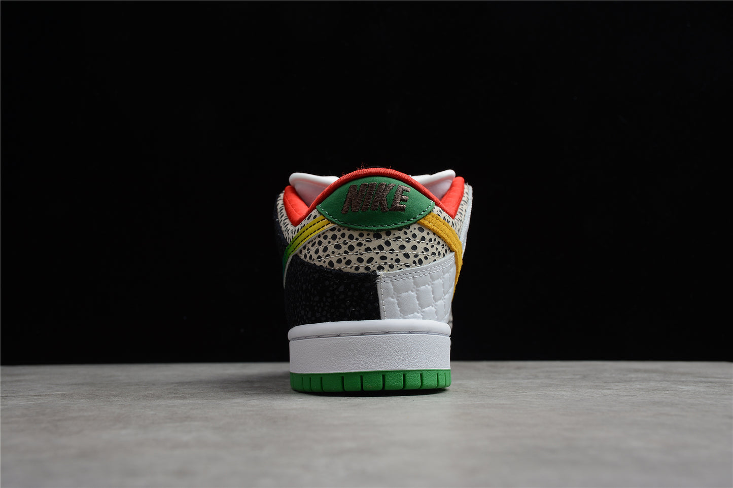Nike SB Dunk Low Pro QS “What The Paul”