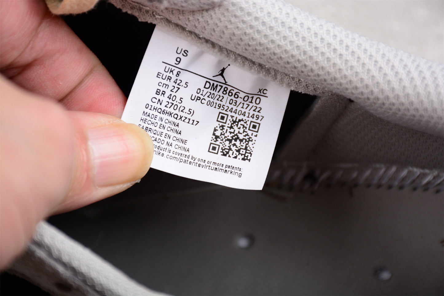 Travis Scott x Air Jordan 1 Low "Reverse Mocha"
