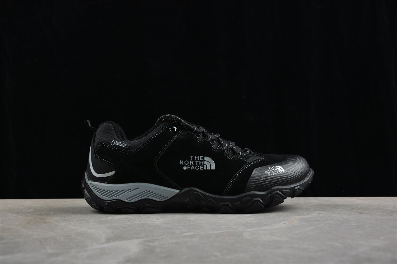 The North Face Cedar Mesa Low – Black