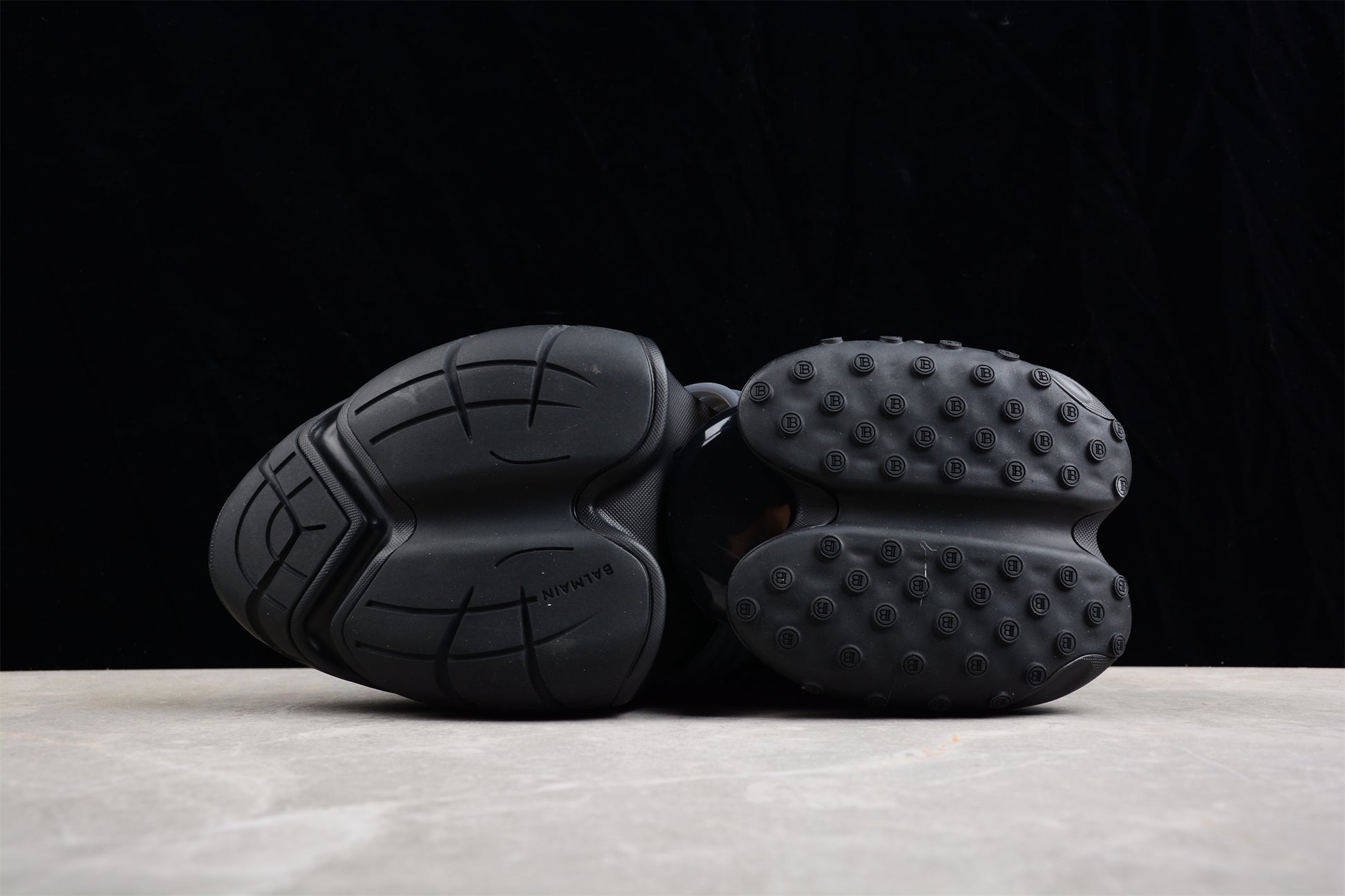 Balmain Unicorn Low-Top Sneakers in All Black – Neoprene &amp; Leather - Best Reps Website 2025