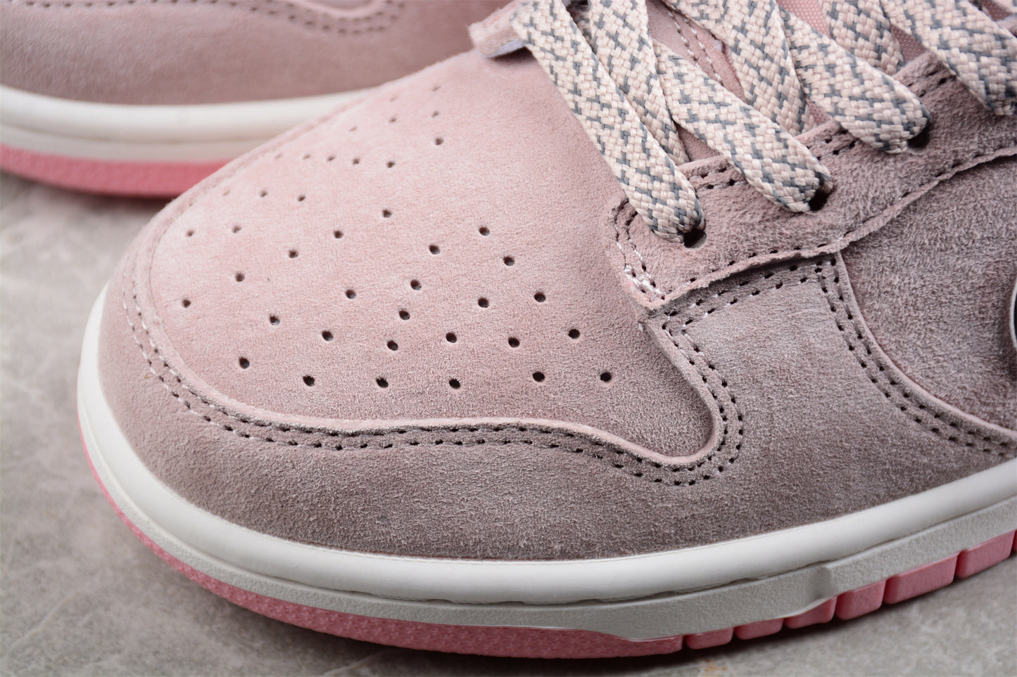 Otomo Katsuhiro x Nike SB Dunk Low "Steamboy OST" Pink - Best Reps Website 2025