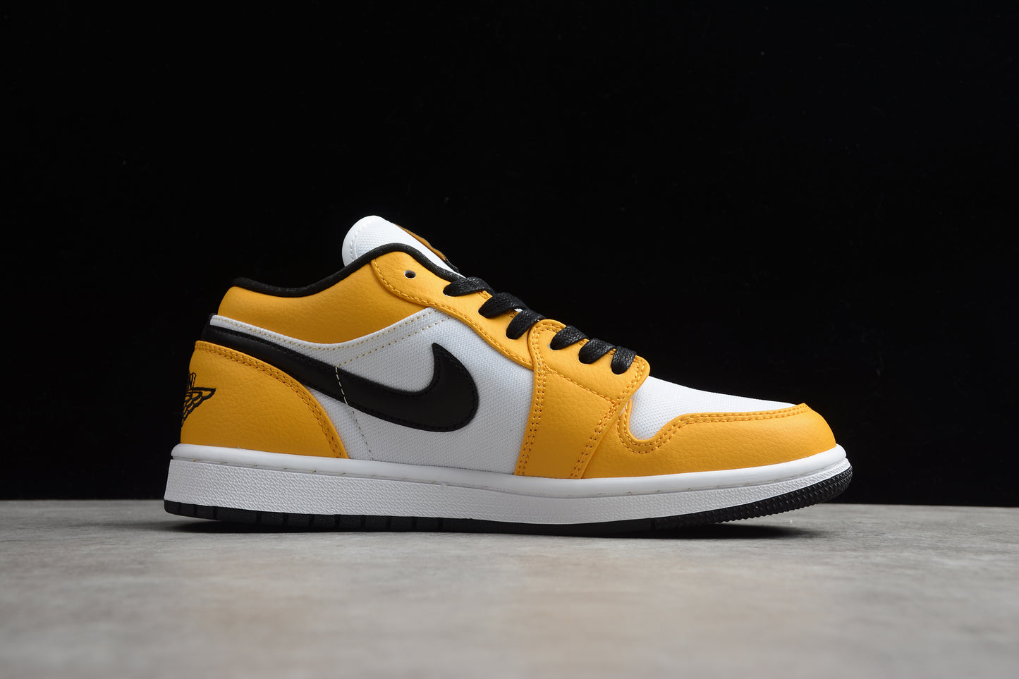 Nike Air Jordan 1 Low “Laser Orange” CZ4776-107