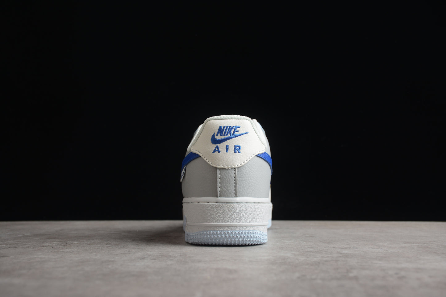 Nike Air Force 1 Low in Light Blue (Outlet Edition)
