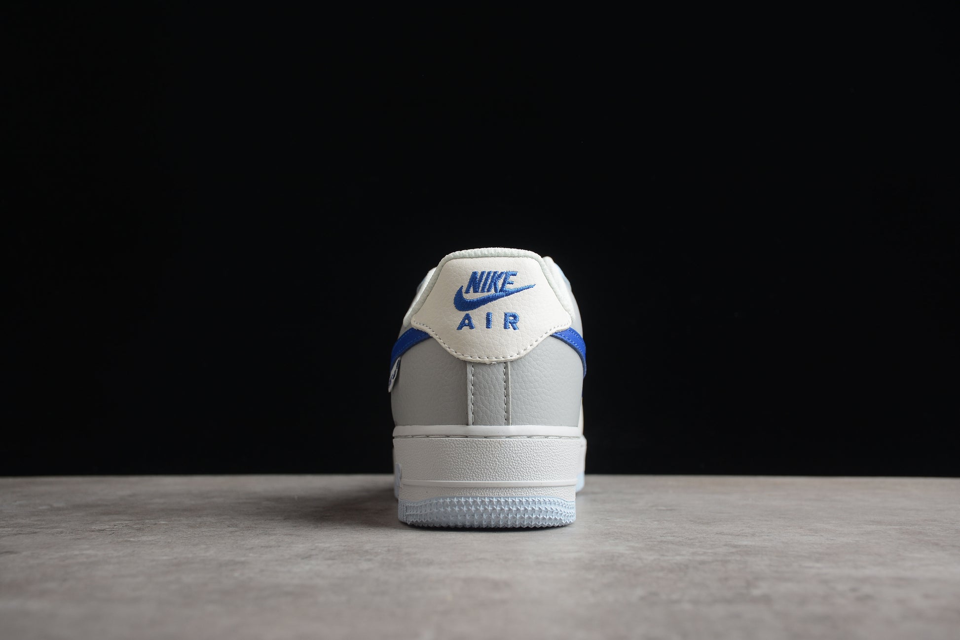 Nike Air Force 1 Low in Light Blue (Outlet Edition)