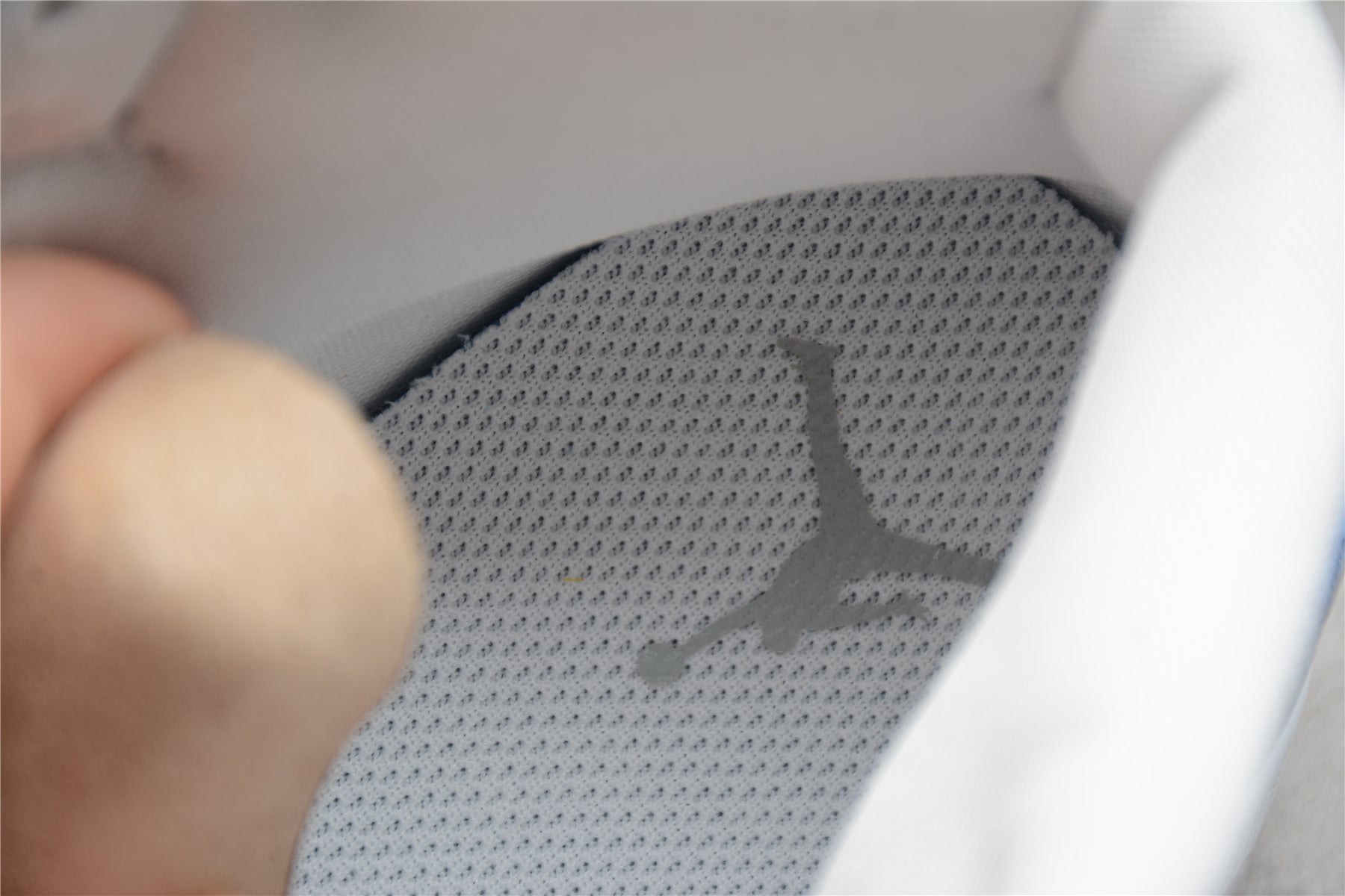 Air Jordan 1 Mid "Wolf Grey Aluminum" - Best Reps Website 2025