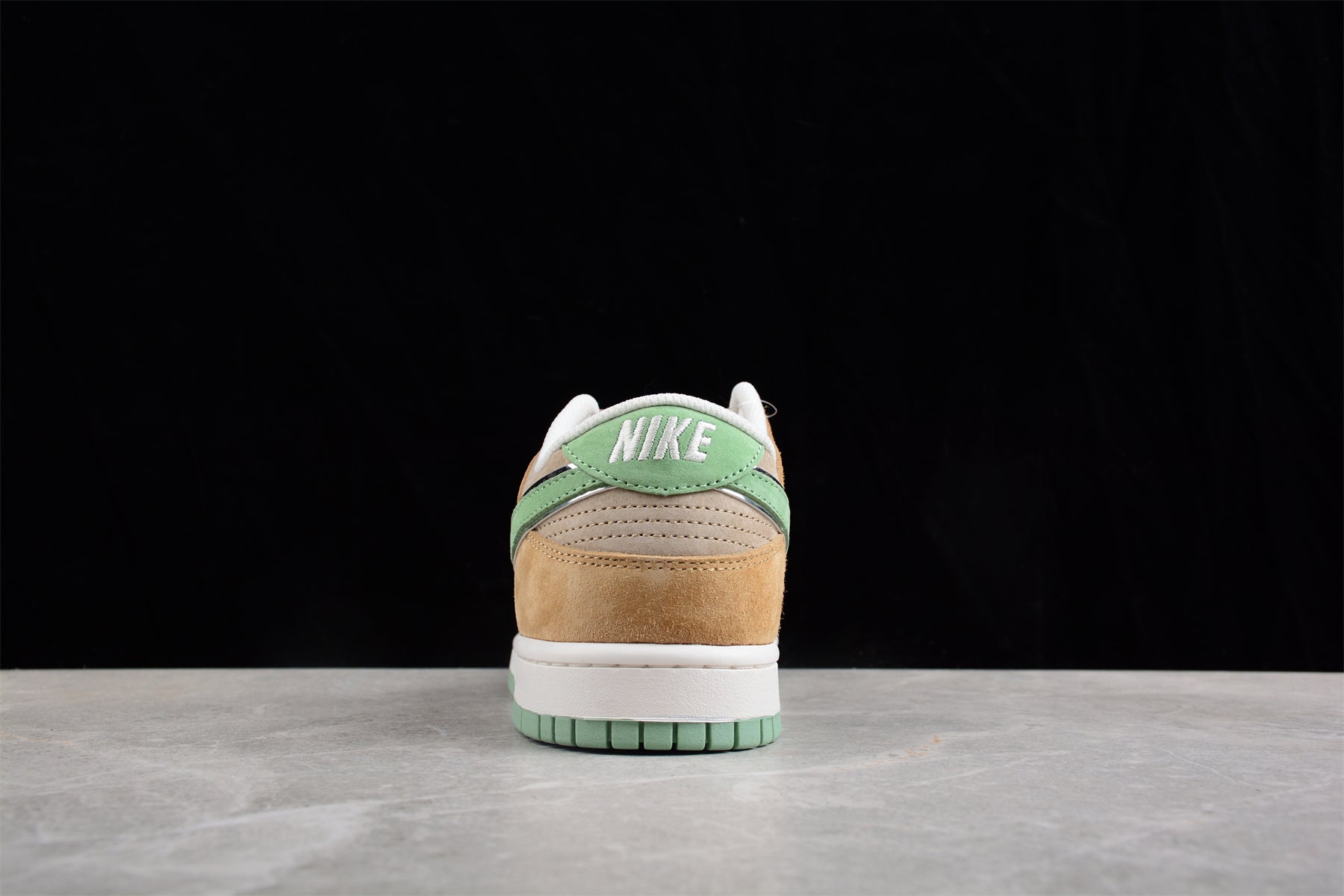 Otomo Katsuhiro x Nike SB Dunk Low "Steamboy OST" Khaki/Green - Best Reps Website 2025