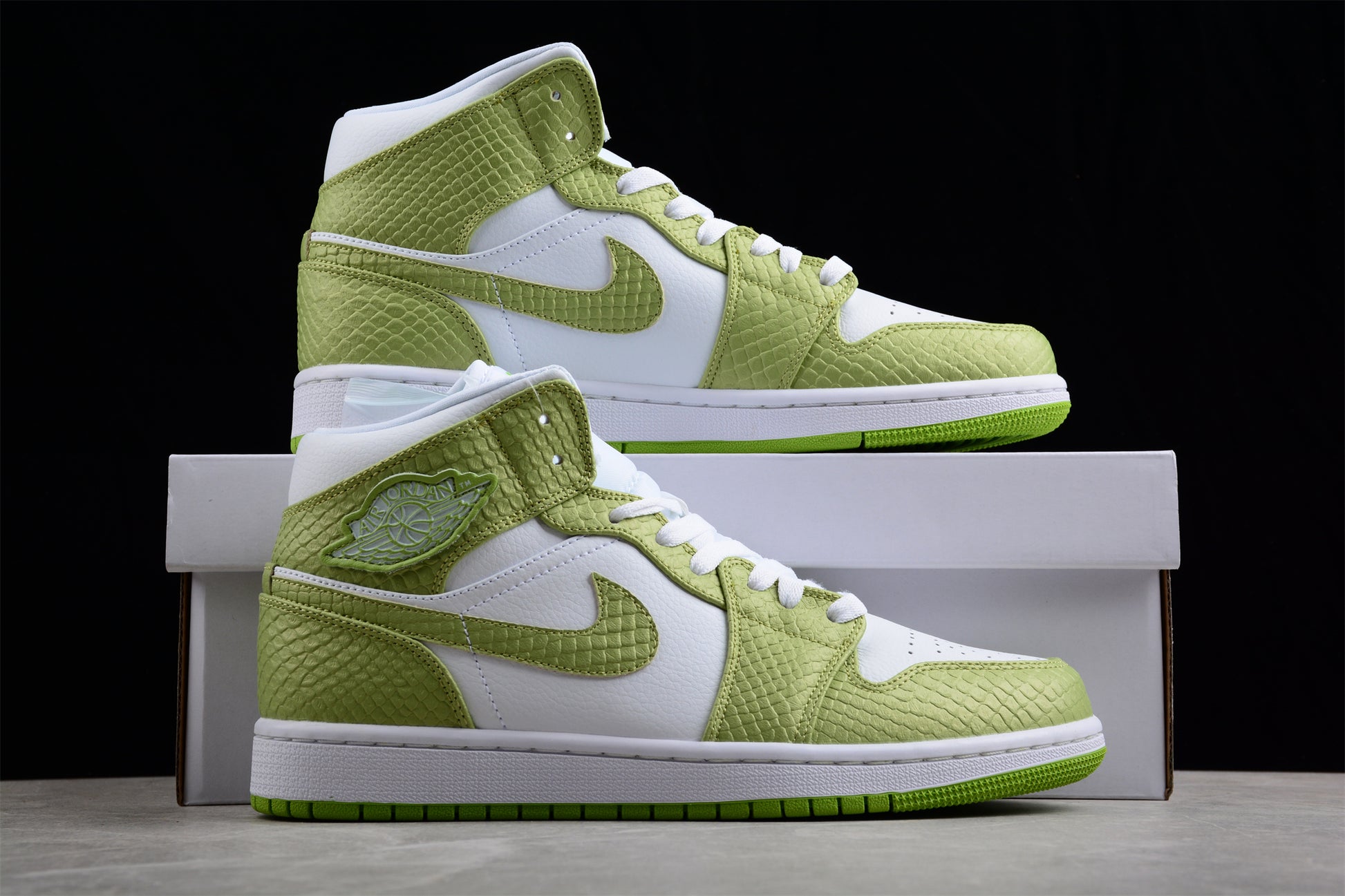 Nike Air Jordan 1 Mid SE "Green Python" - Best Reps Website 2025