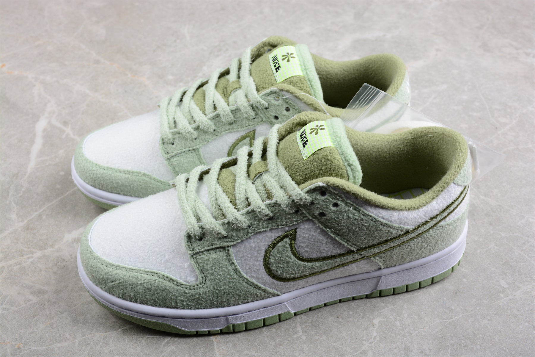 Nike (W) Dunk Low SE "Fleece Pack Honeydew" - Best Reps Website 2025