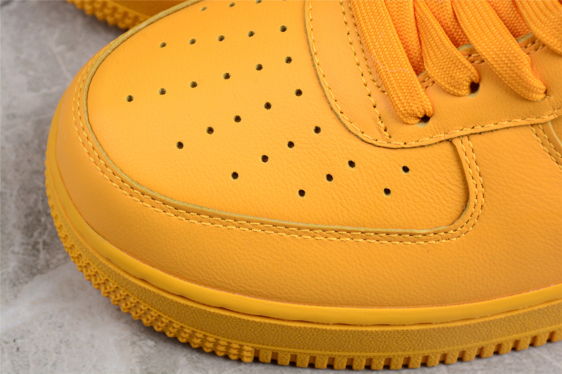 Nike Air Force 1 Low Off-White ICA University Gold
