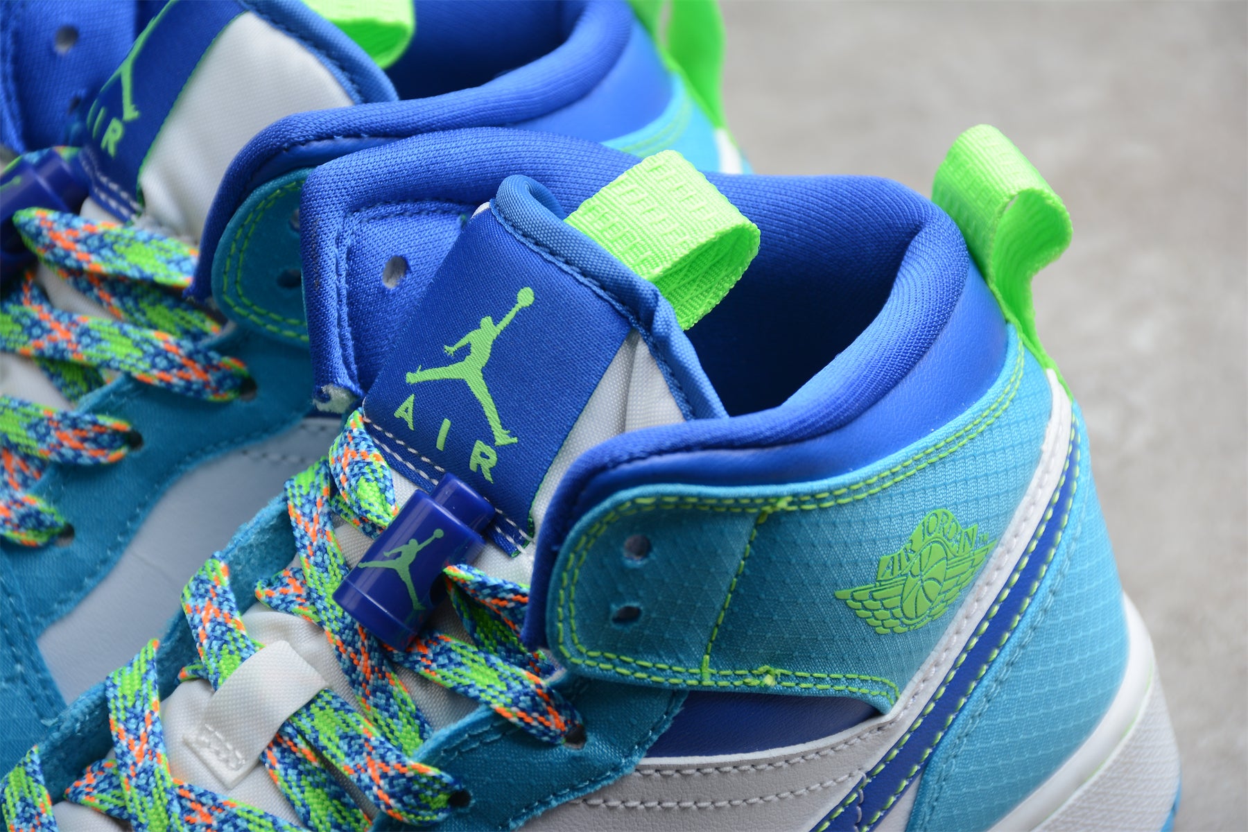 Air Jordan 1 Mid SE GS 'Sprite Blue' - Best Reps Website 2025