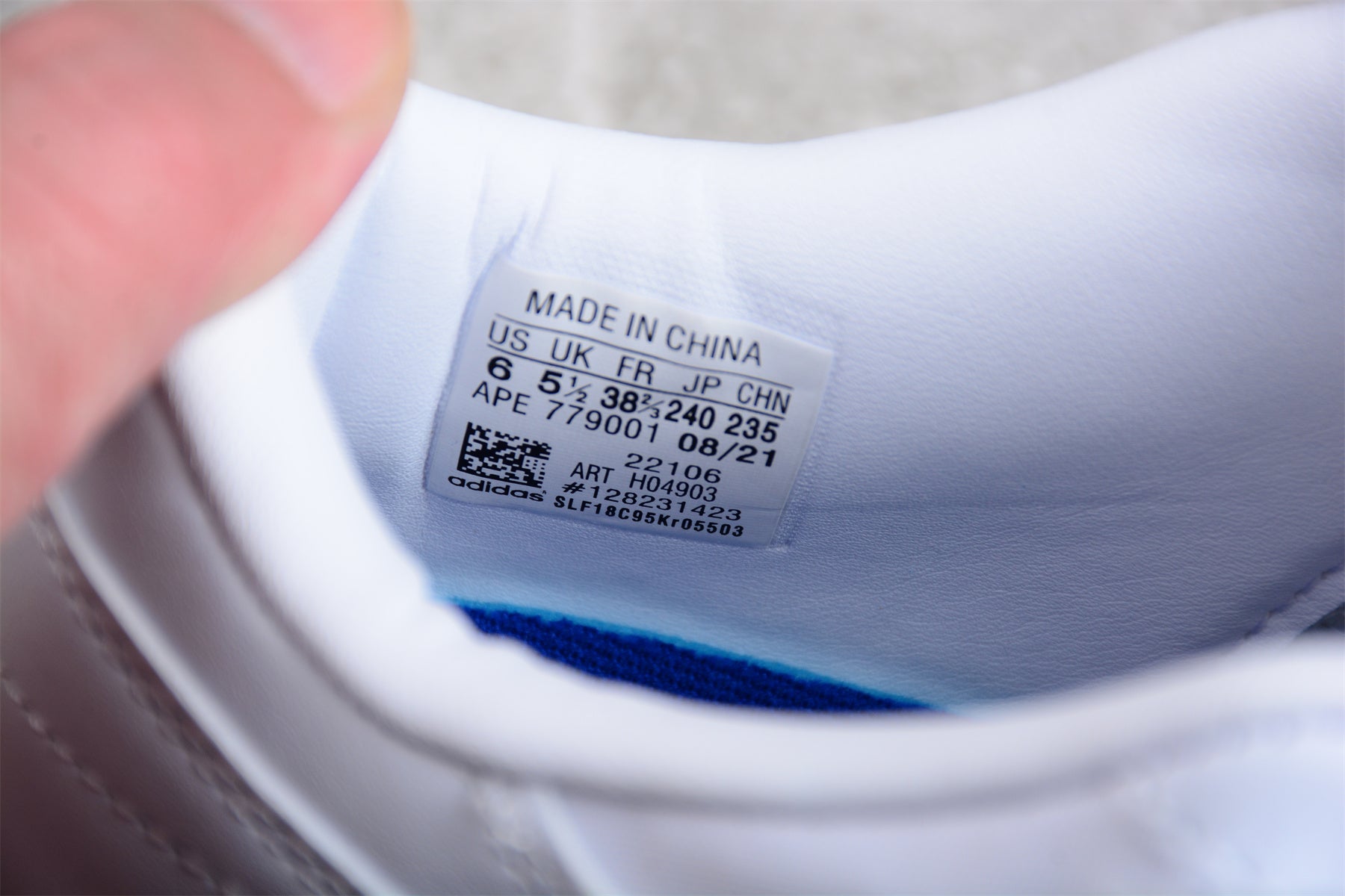adidas Forum 84 Low "White/Blue Bird"