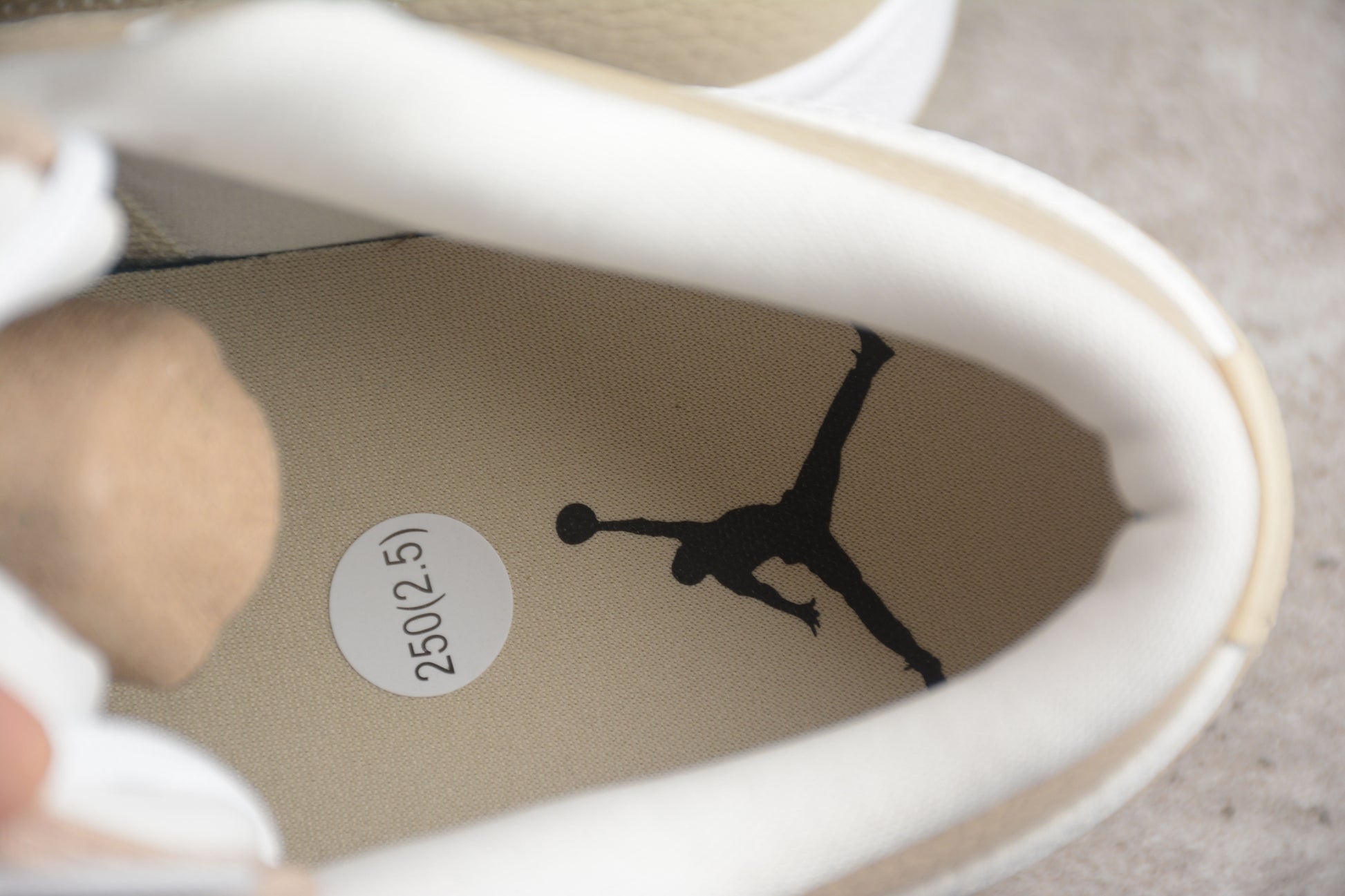 Air Jordan 1 Low SE "Sail Rattan"