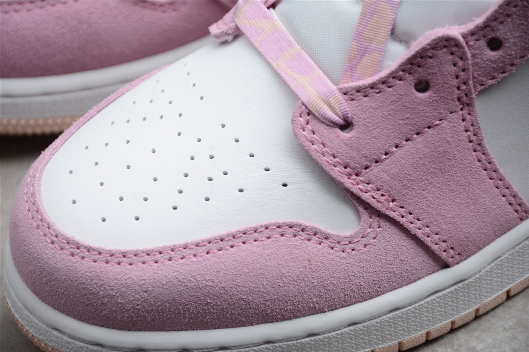 Air Jordan 1 Mid SE GS 'Arctic Pink' - Best Reps Website 2025