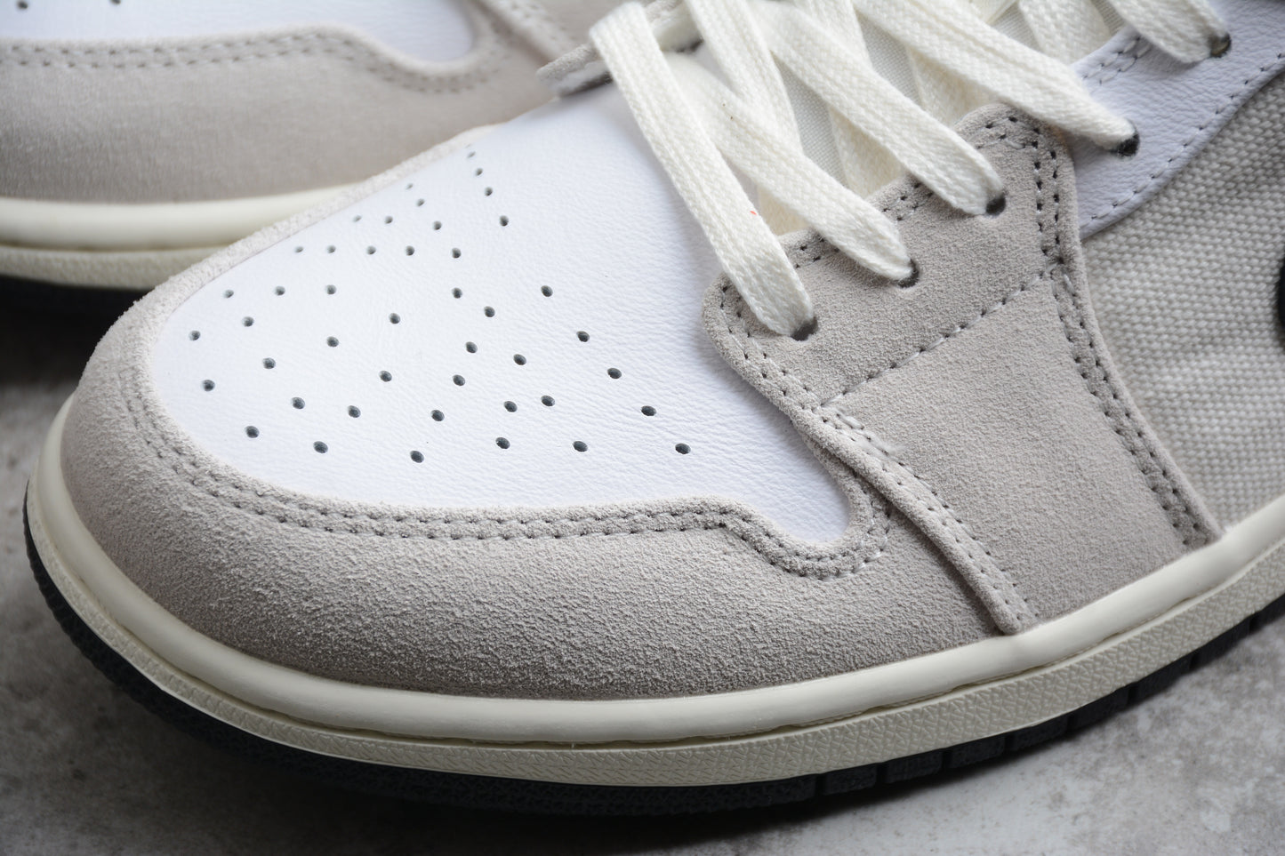 Air Jordan 1 Low 'Astrograbber'
