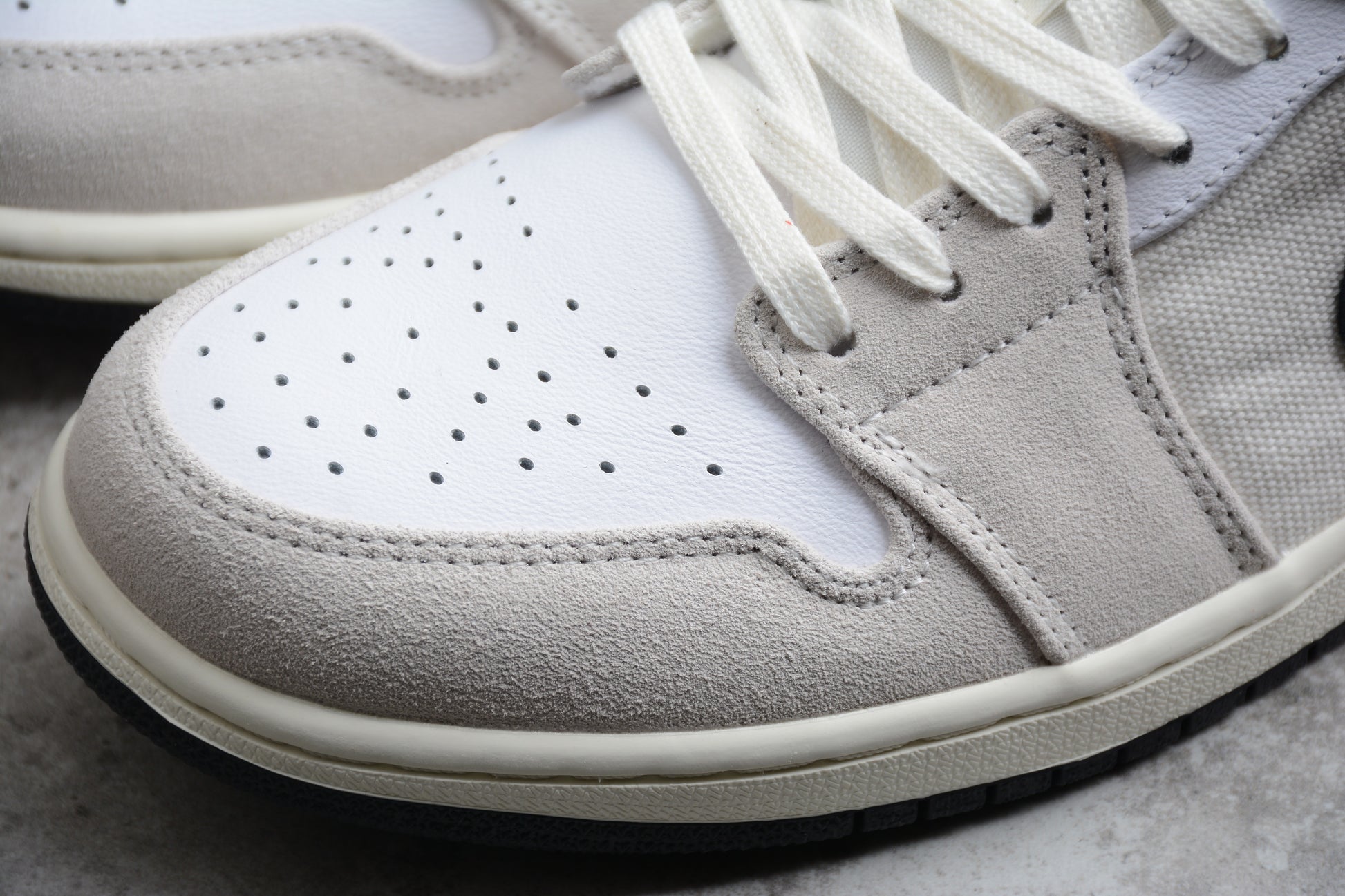 Air Jordan 1 Low 'Astrograbber'